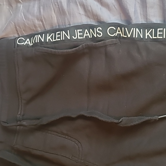 Calvin Clein Black Shorts Men's Medium - Picture 2 of 4